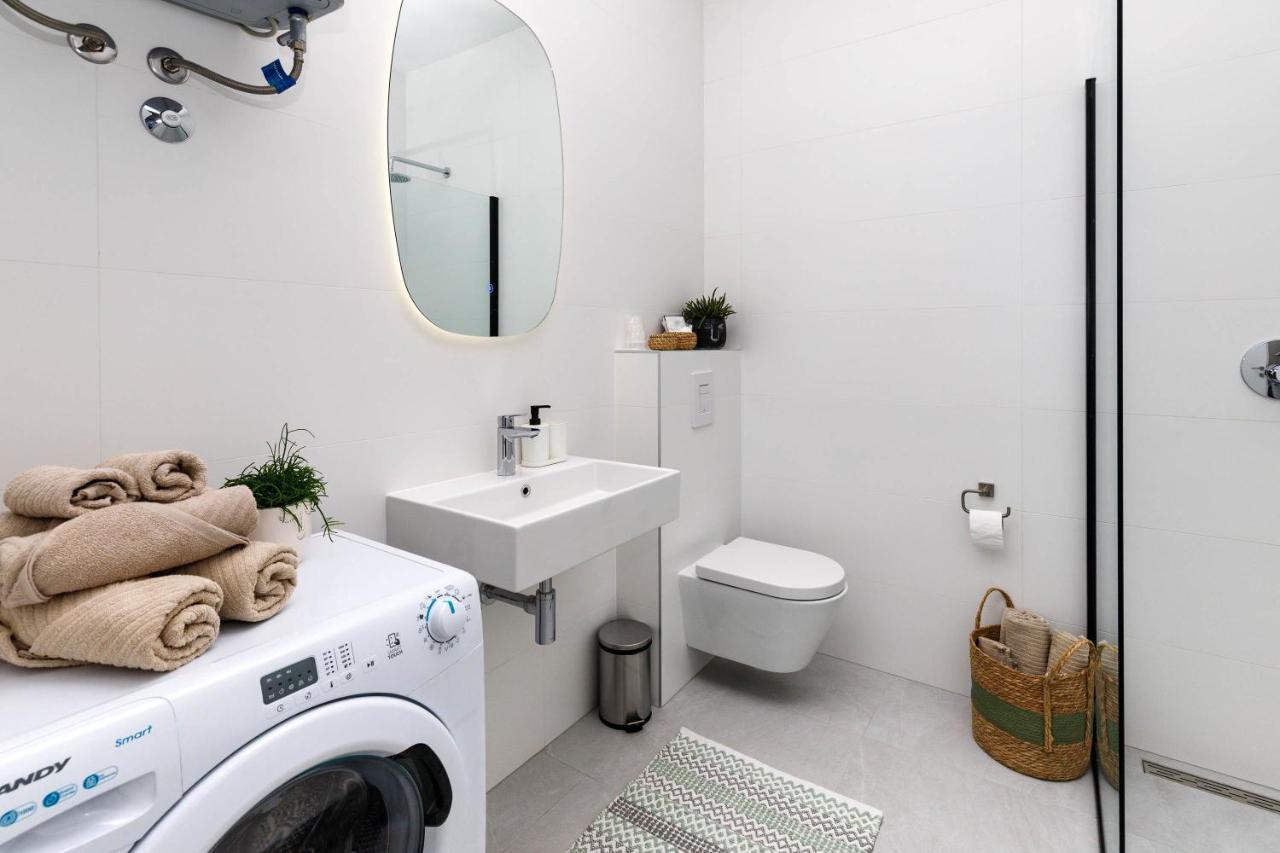 Apartment Klara Крк Екстер'єр фото