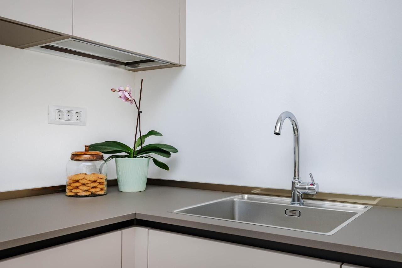 Apartment Klara Крк Екстер'єр фото